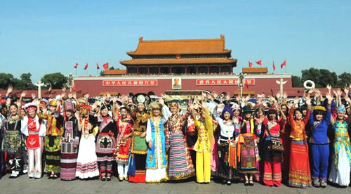 A Panorama of Chinese Garments
